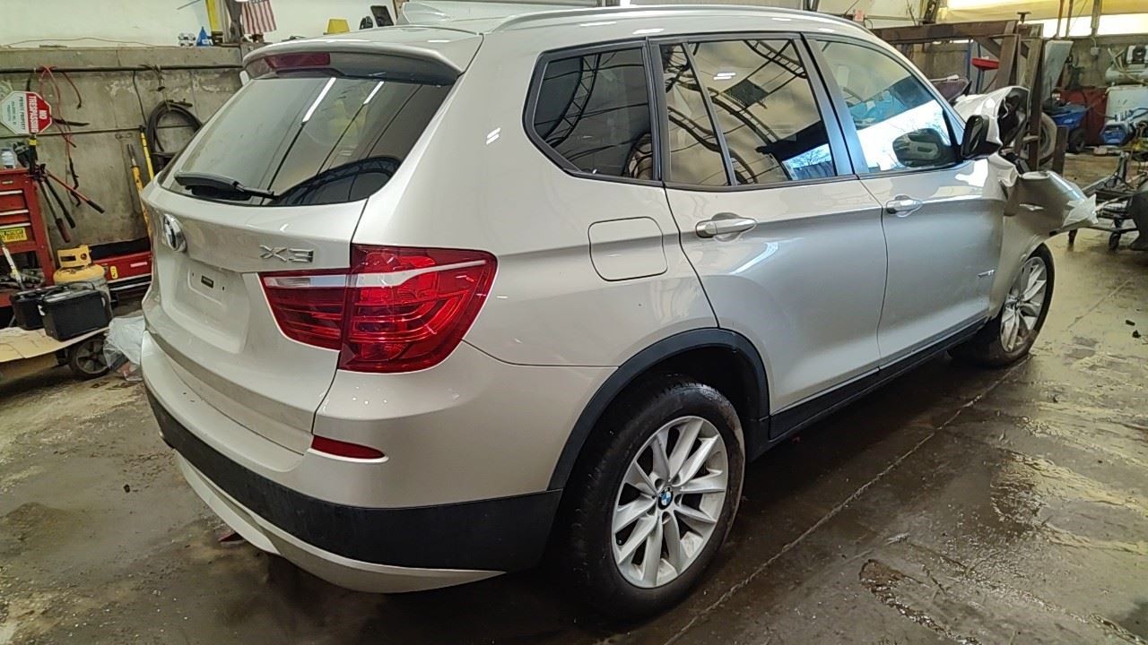 (LOCAL PICKUP ONLY) Trunk/Hatch/Tailgate With Power Opening And Closing Fits 11-