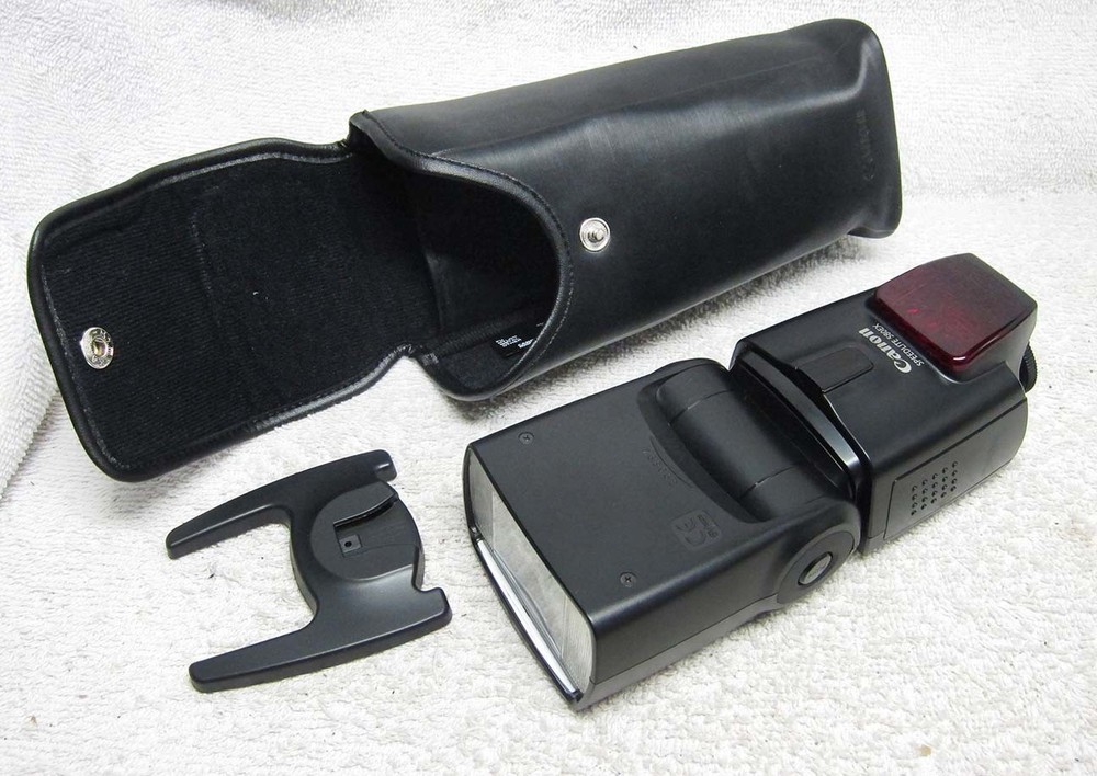 Canon Speedlite 580EX EOS Electronic FLASH w/Case + Custom BRACKET & Synch Cord