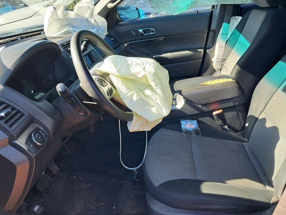 Fuse Box Engine Fits 14-15 EXPLORER 4854389