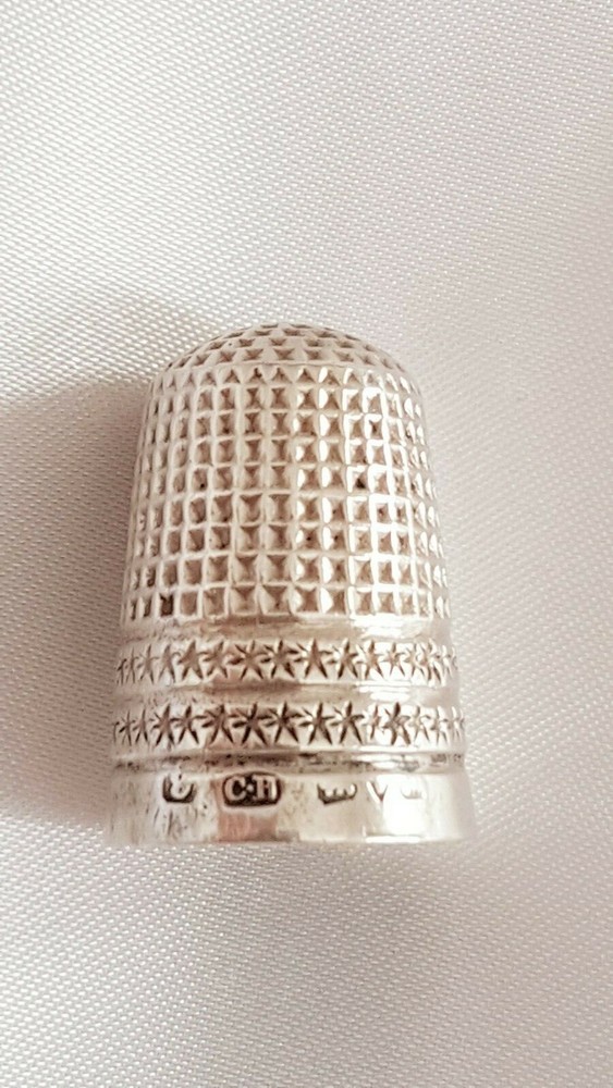 THIMBLE ~ Hallmarked Sterling Silver ~ Size No 8 ~ Maker Charles Horner