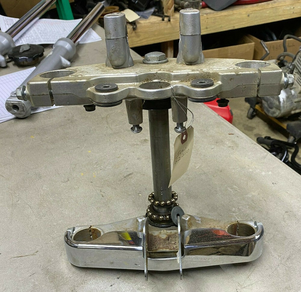1999 Suxuki GZ250 Steering Stem