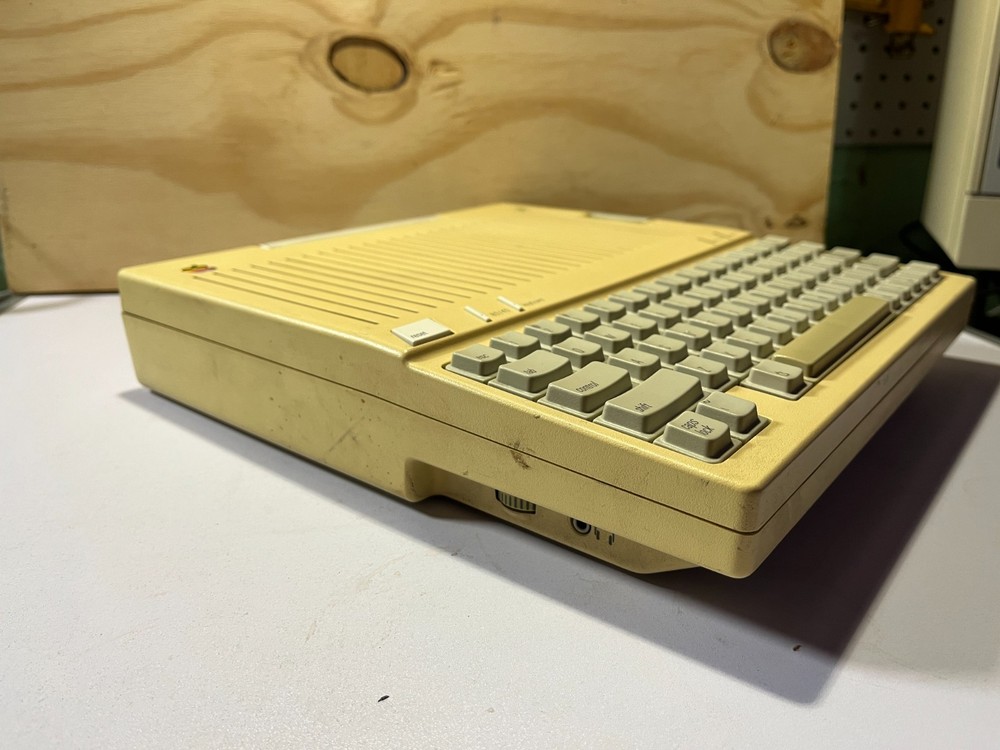 Apple IIc with Power Supply - Fully tested. CLEANED!