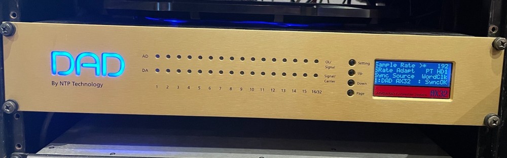 DAD AX32 8CH AD/DA + DIGILINK