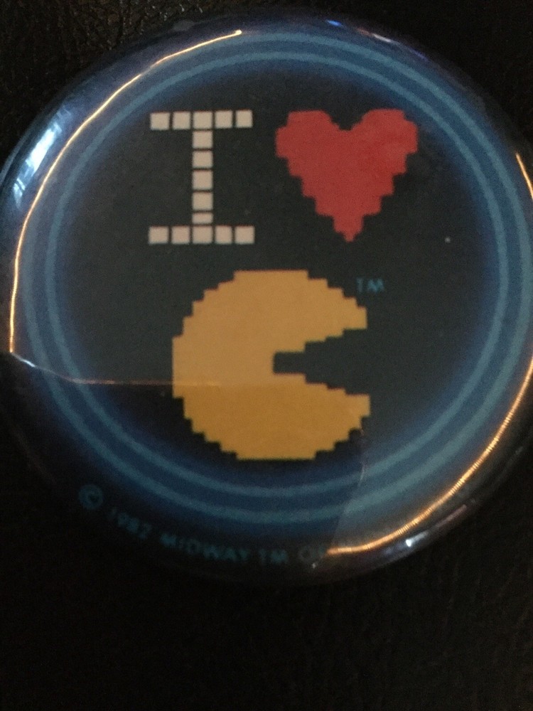 Vintage Pac-Man Pin/Button 2” 1982 Midway