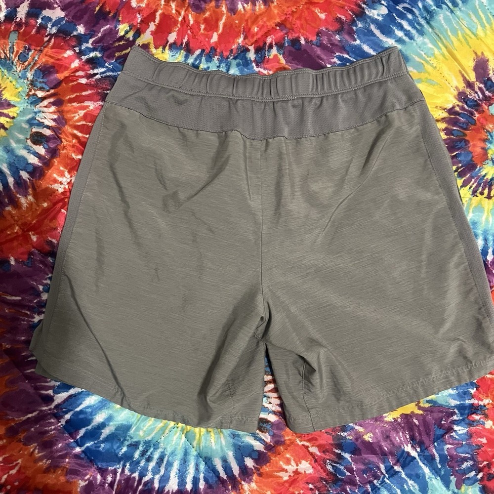 Grey Nike athletic shorts #athleisure
