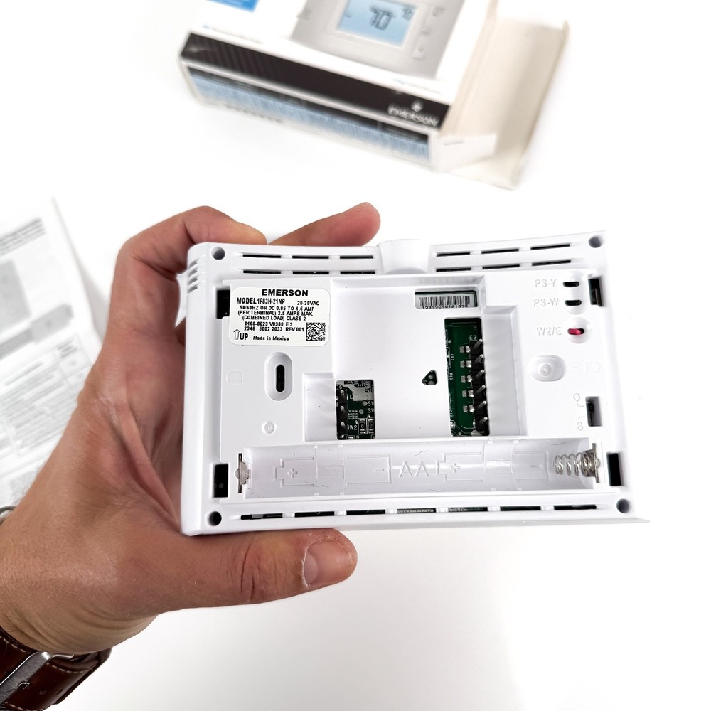 Emerson Digital Non-Programmable Thermostat 1F83C-11NP