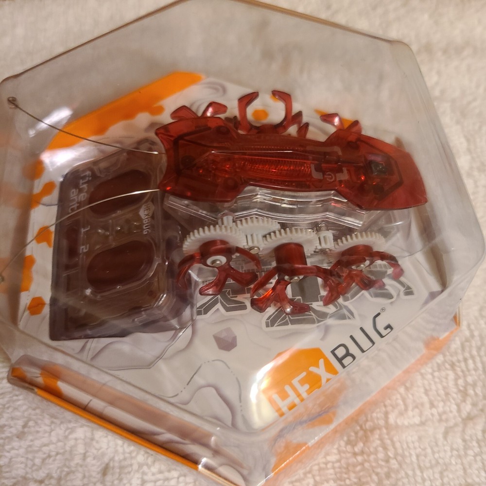 HEXBUG Fire Ant Mechanicals with Remote Control Red  New