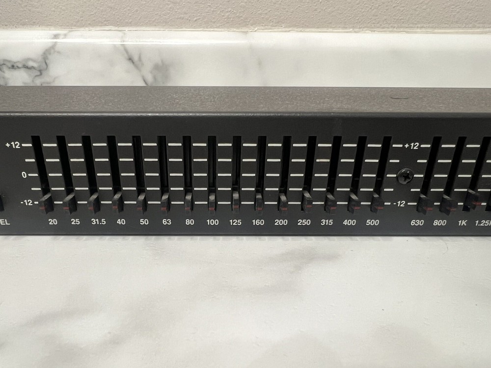 Sunn SP 3200 Graphic Equalizer No Power Cord Untested Vintage