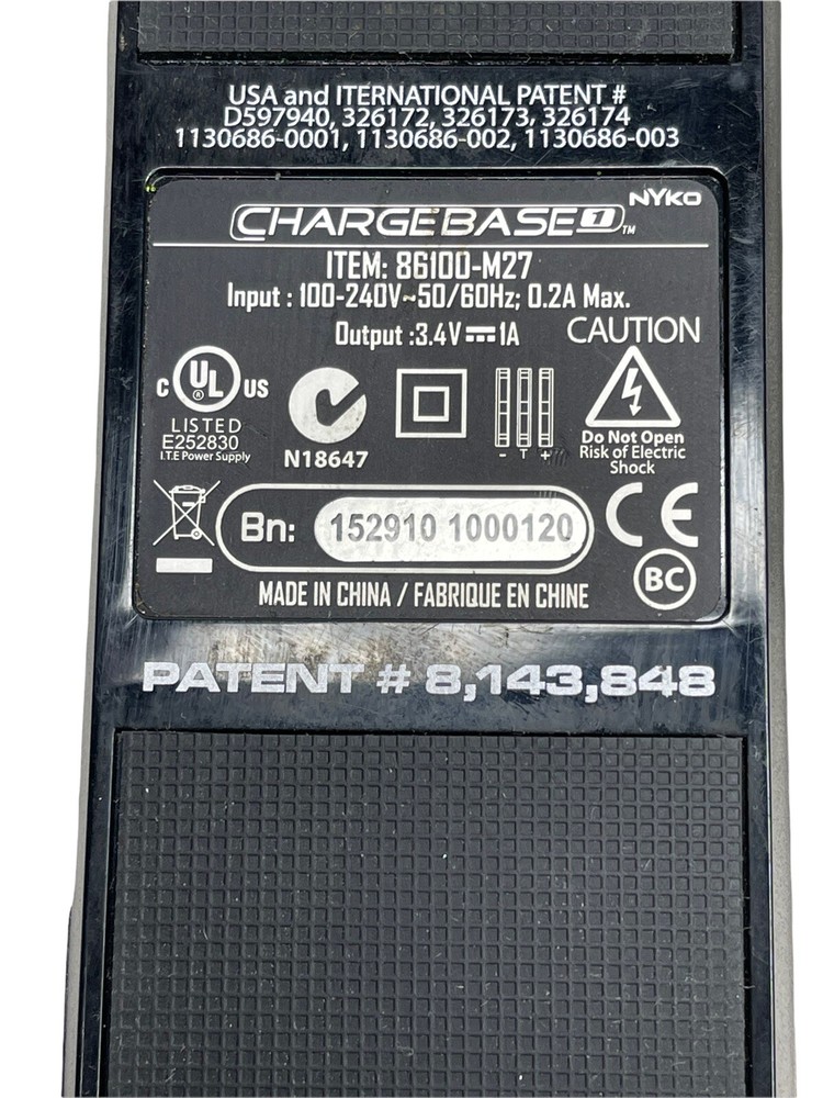 Nyko Charge Base 86100-M27 for Xbox One Controllers