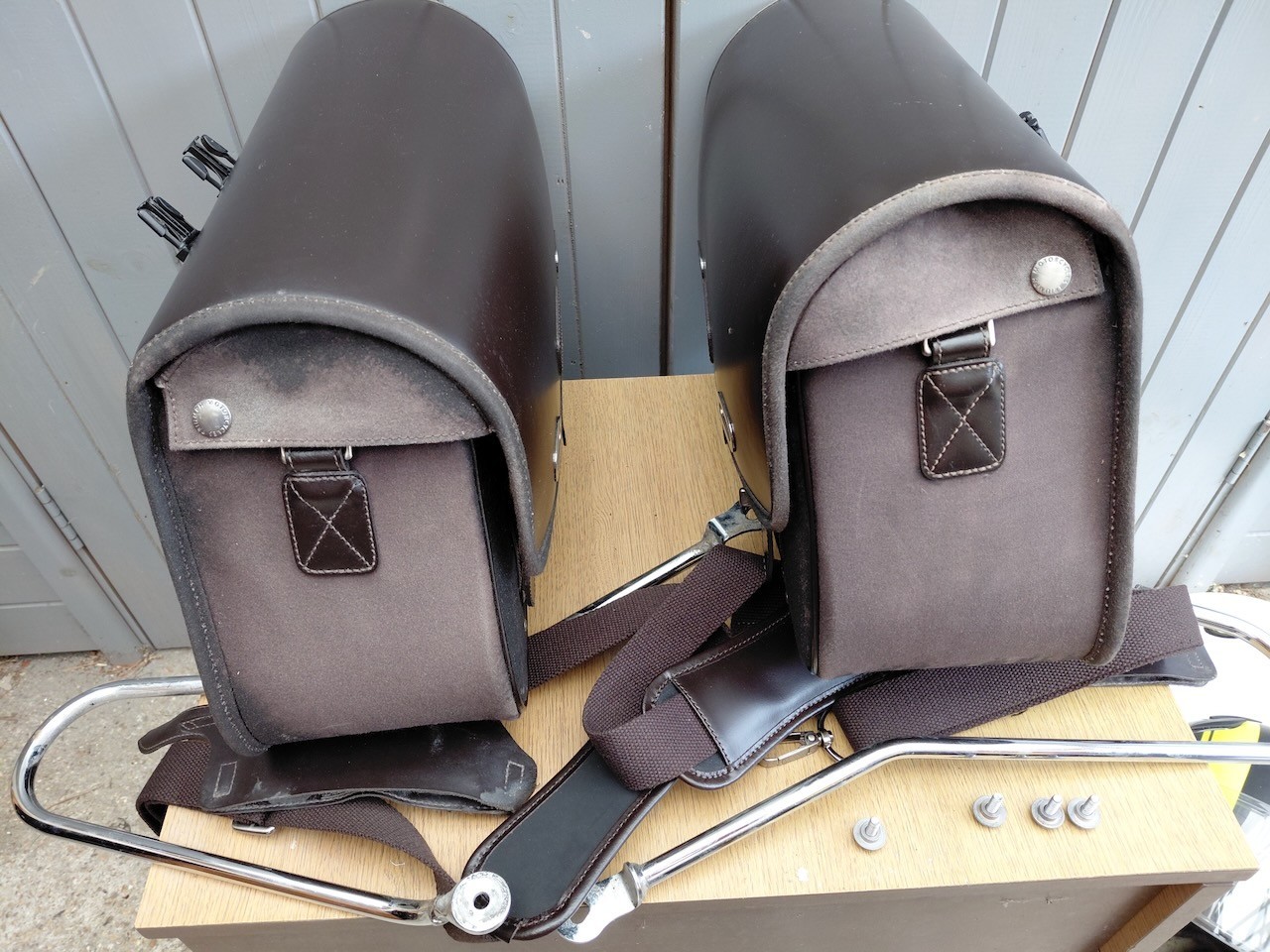 Triumph Bonneville T120 T100 Leather Waxed Luggage Panniers + Rails Brown
