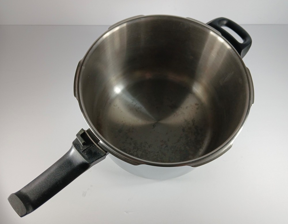 Fagor Duo 6-Quart Pressure Cooker