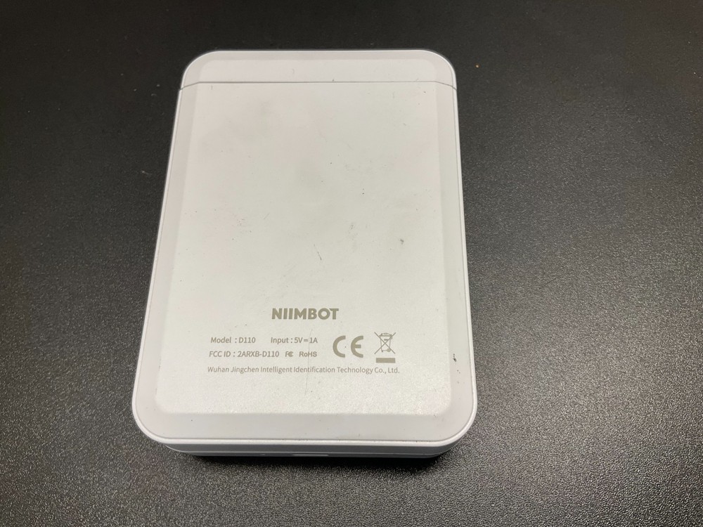 Label Maker Machine with Tape NIIMBOT Label Maker D110 Mini Portable Bluetooth