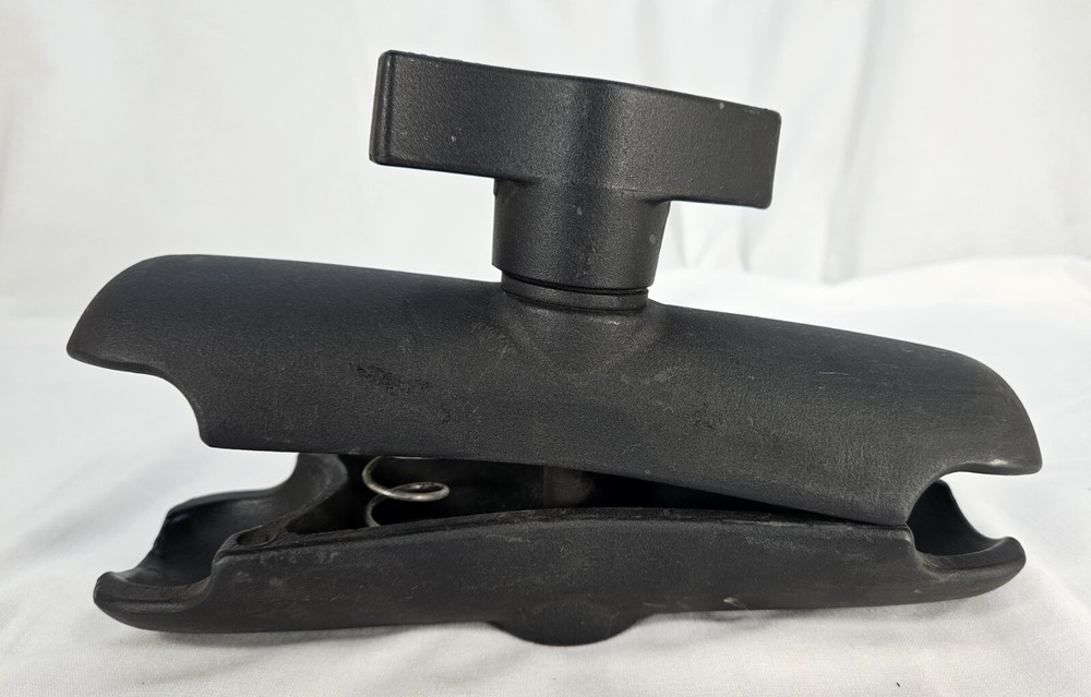RAM Mount Medium Double D Size 2.25" Ball Mounting Socket Arm RAM-D-201U-MI1