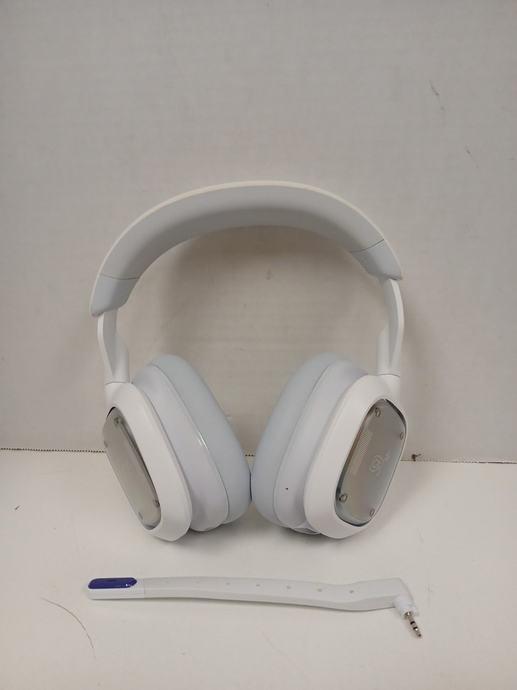 Logitech Astro A30 Lightspeed Wireless Gaming Headset for Console/PC/Mobile