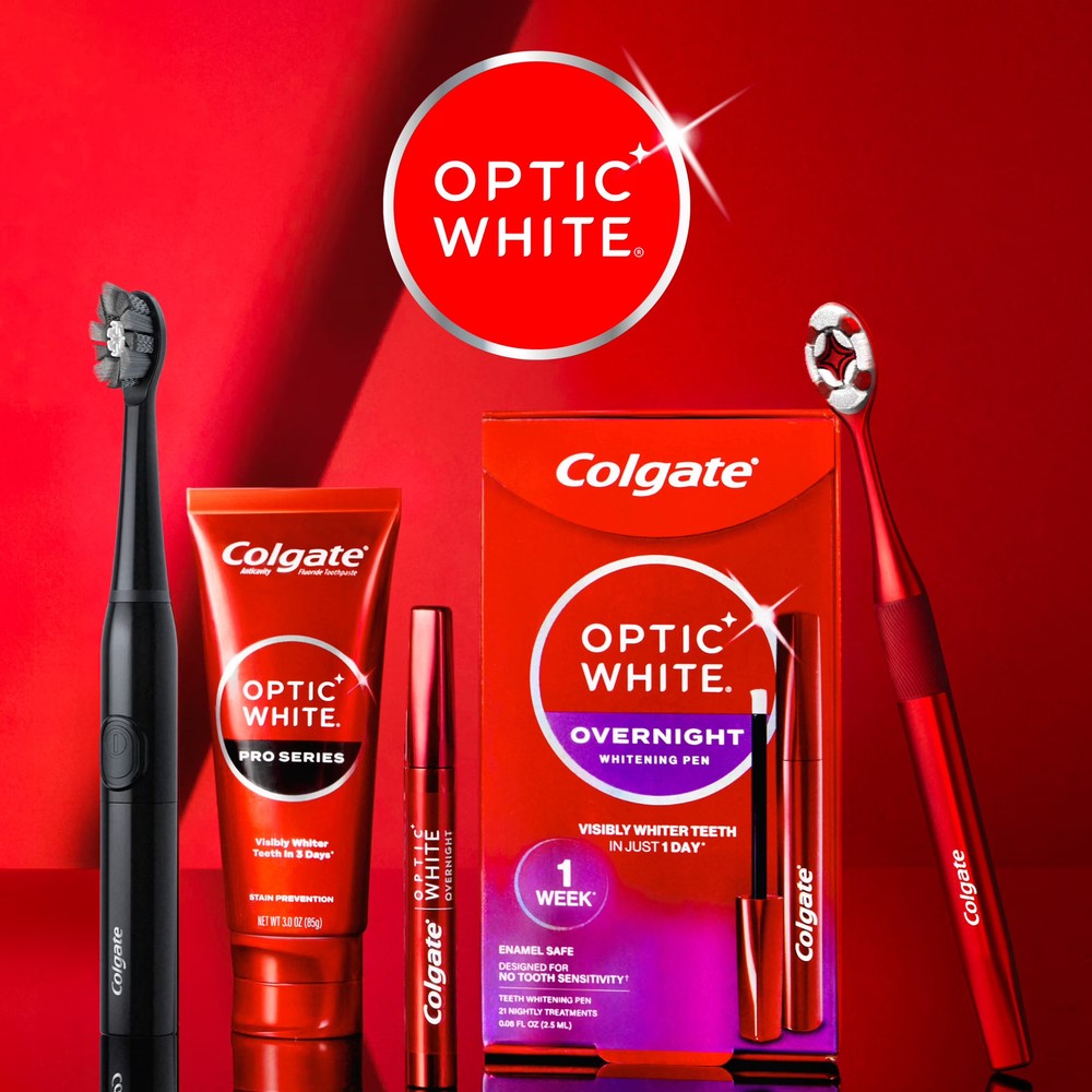 Colgate Optic White Soft Toothbrush for Adults, 2 Pack