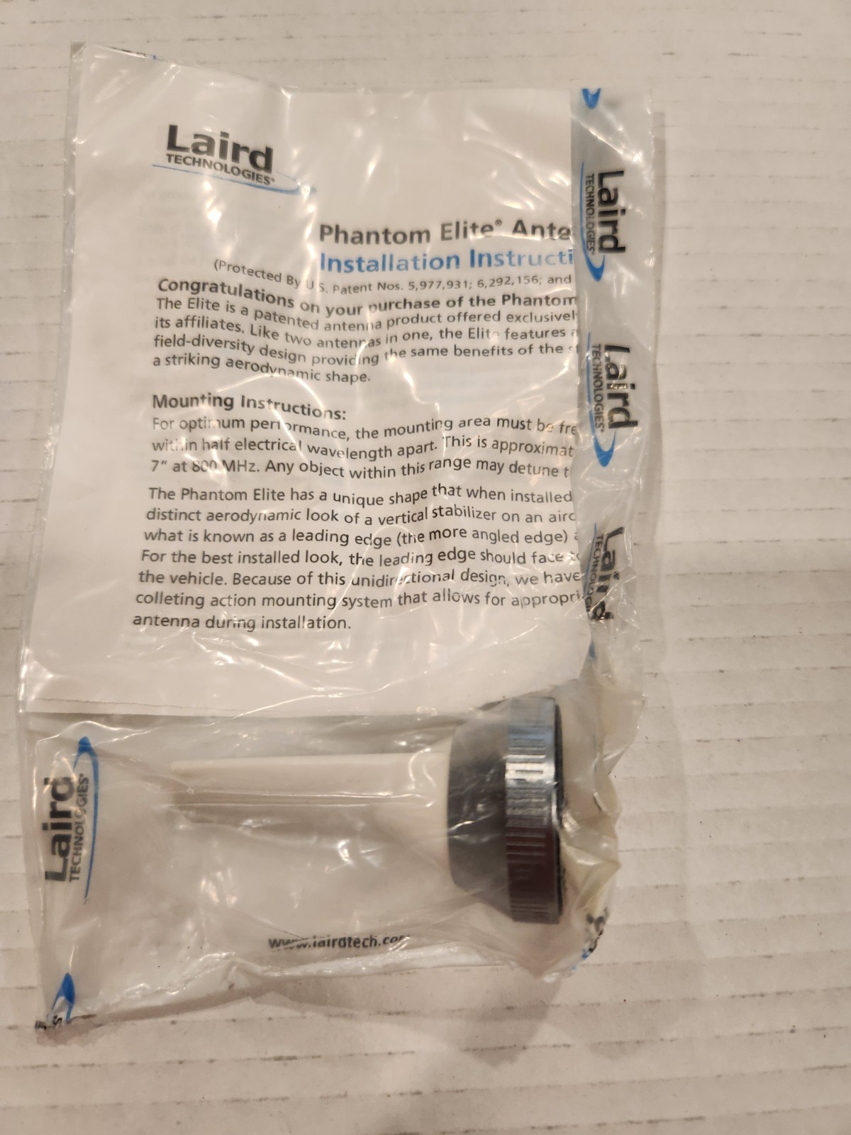 Laird ETRA8063-TESMD 806-866 MHz Elite White Phantom Antenna