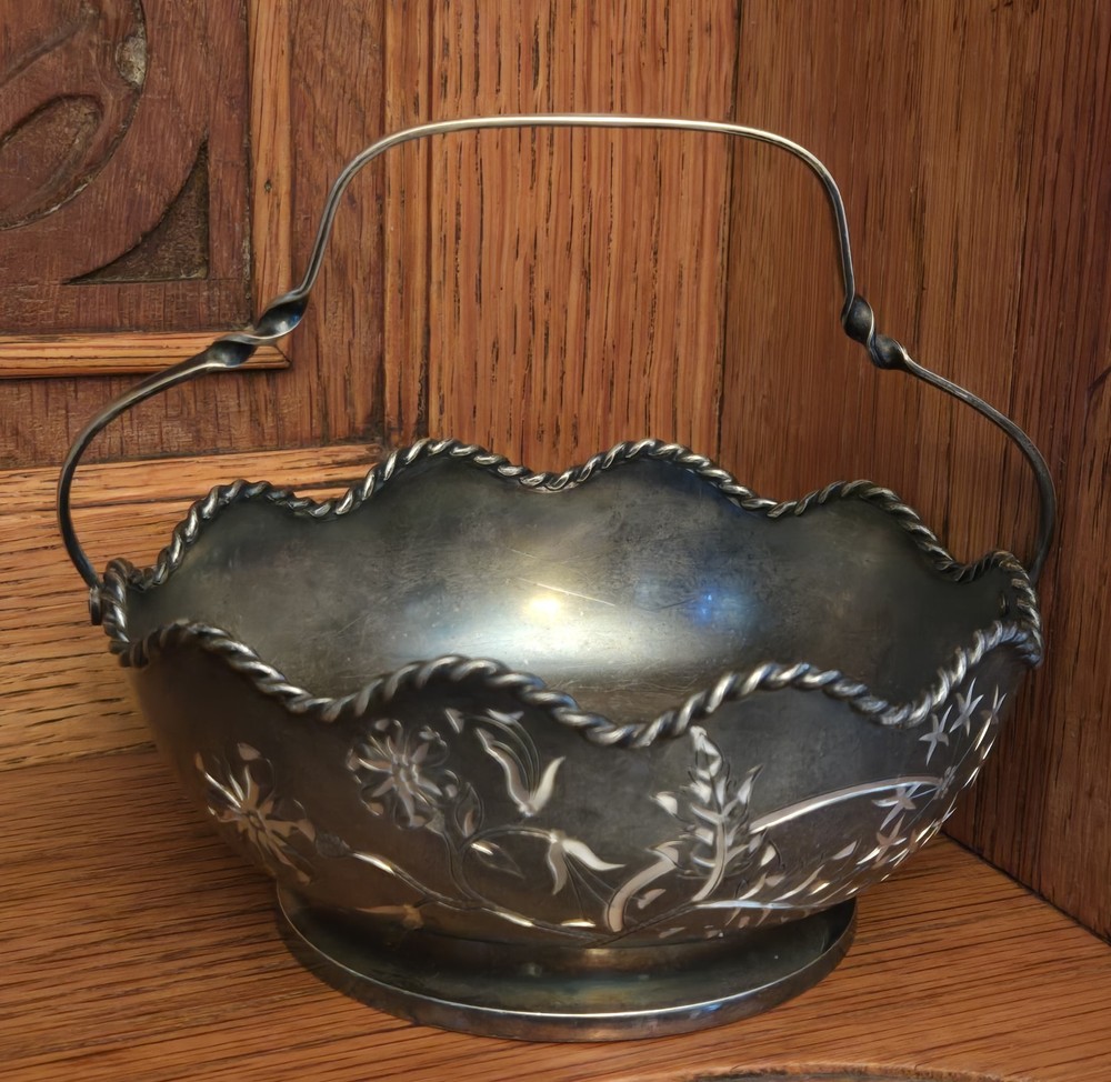 Antique Pairpoint Small Silver Bowl Basket with Moveable Handle