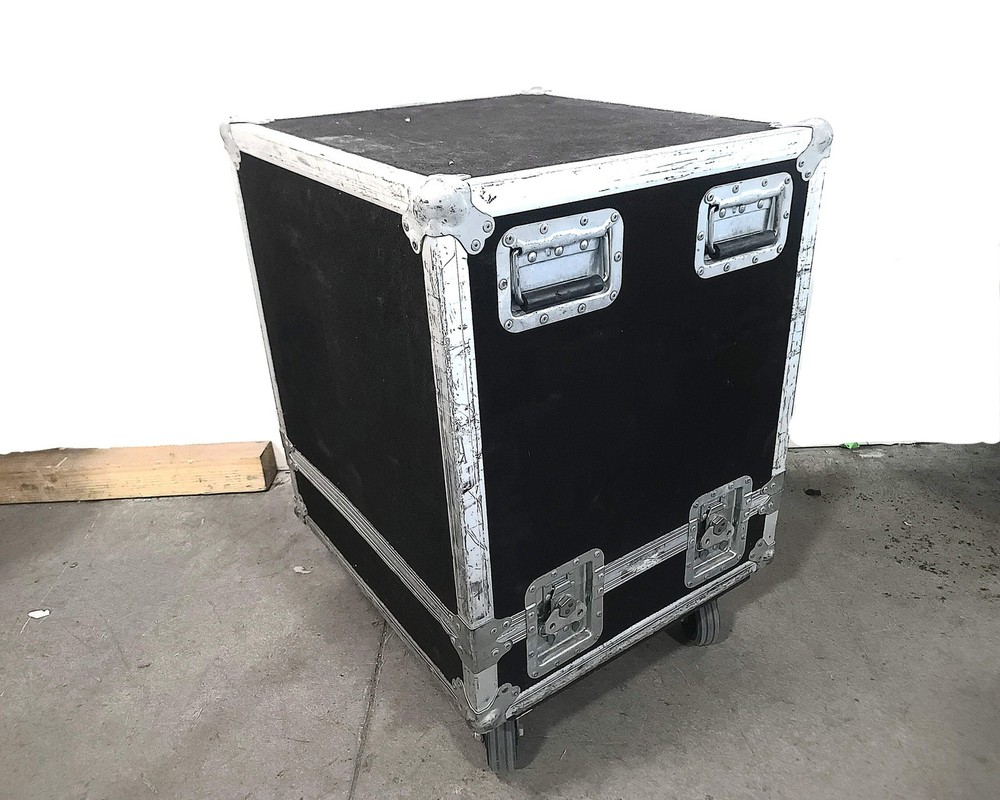 Custom 10RU Wheeled Rack Case (C1960-172)