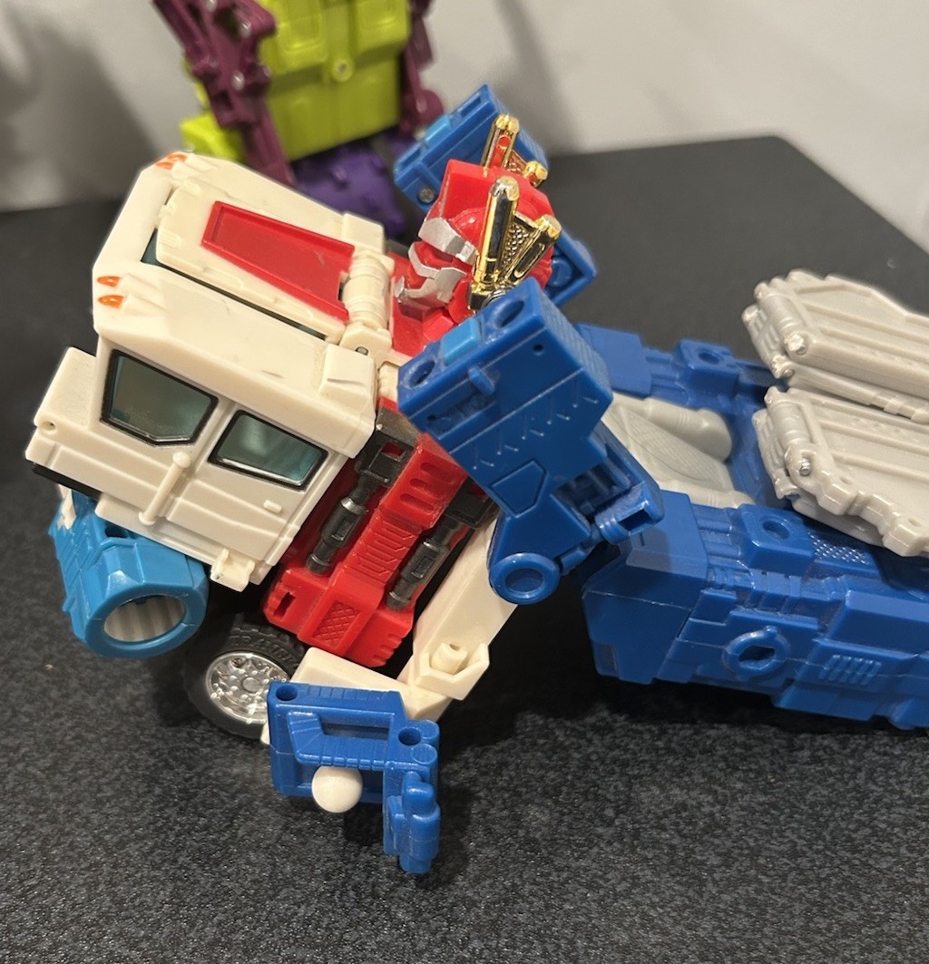 Transformers Lot Optimus Jetfire Armada Scavenger Ultra Magnus parts/repair
