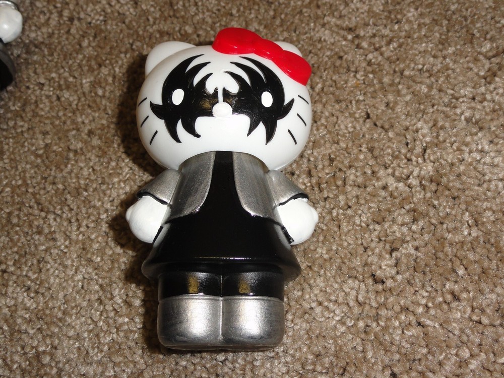 KISS HELLO KITTY Set Plastic Dated 1976 SANIRO in EX Condition