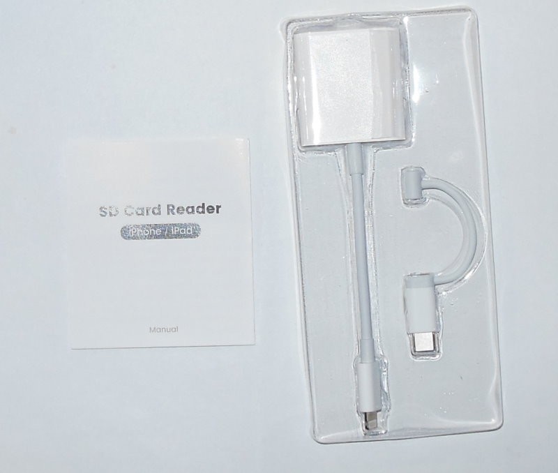 SD Card Reader 014 Lite iPhone iPad USB-C Dual Connector For SD / Micro SD Cards
