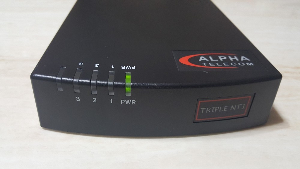 Alpha Telecom Triple NT1 UT-3620B