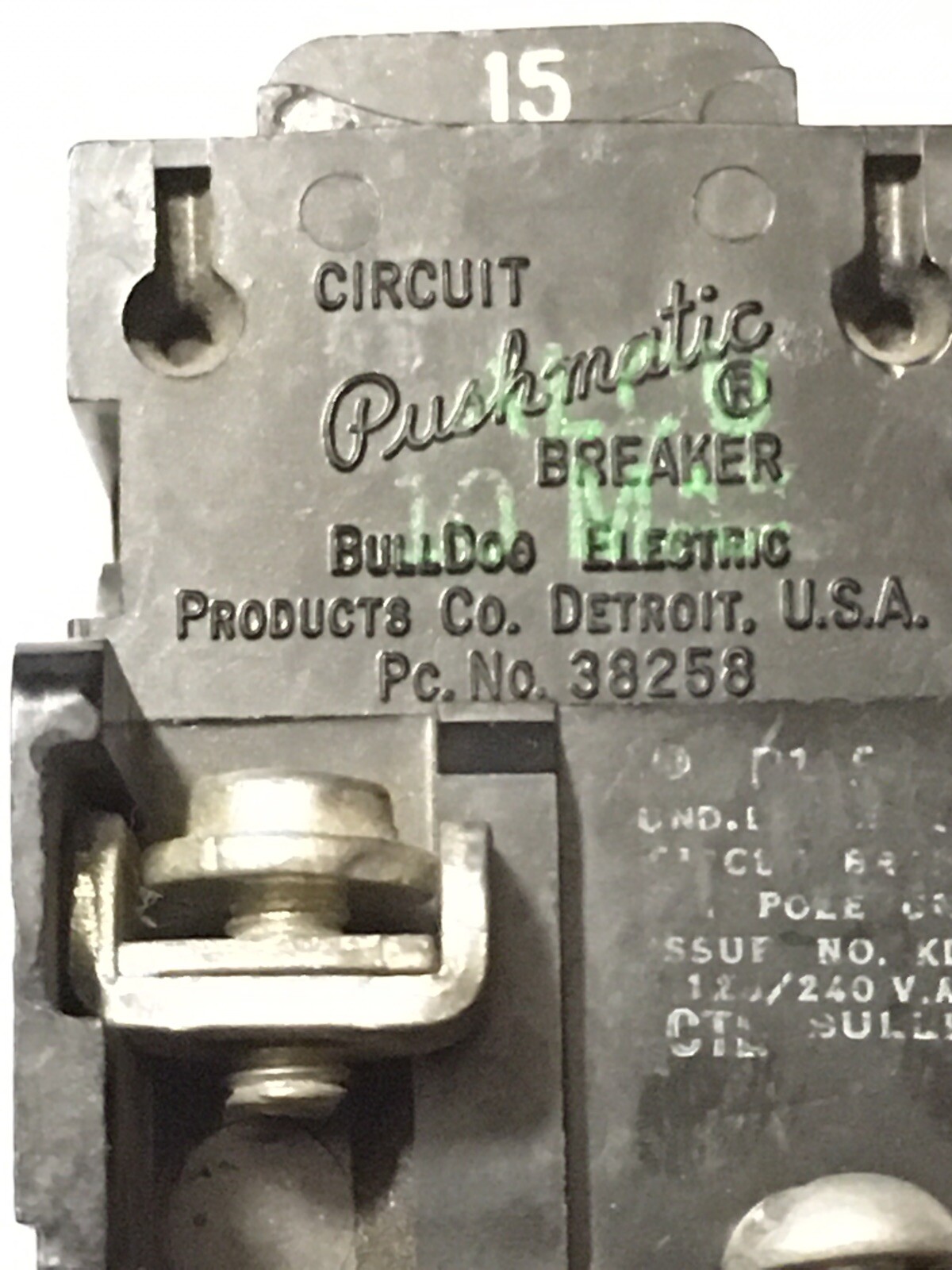 Bulldog P115, 15 Amp, 120 Volt, 1 Pole Pushmatic Circuit Breaker FREE SHIPPING!!