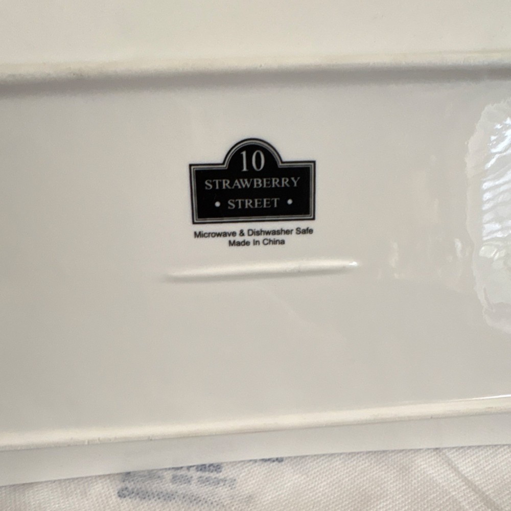 10 Strawberry Street White Ceramic Rectangular Platter Microwave Dishwasher Safe