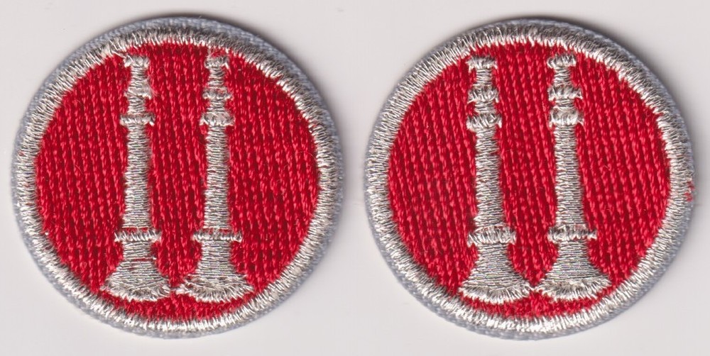 2 BUGLES PARALLEL  Silver on Red 1" round collar patches Fire Dept Captain Capt