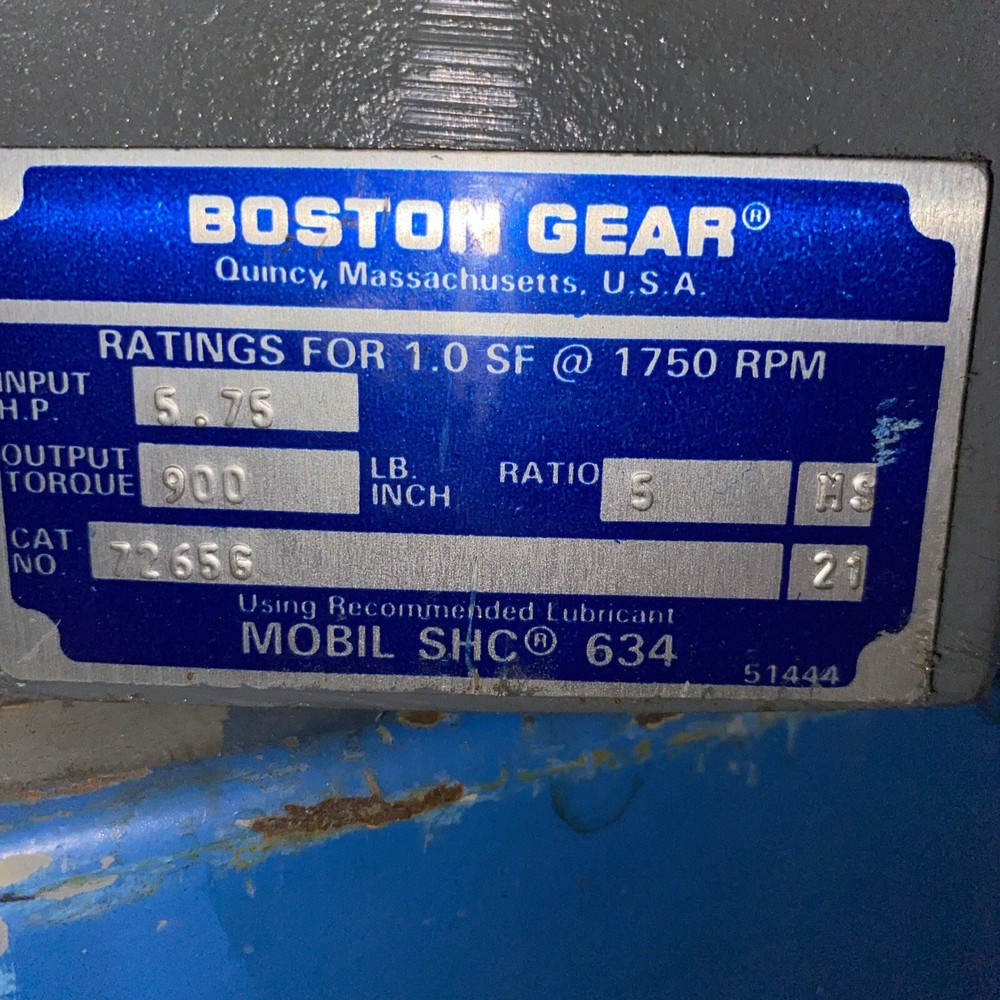Boston Gear 726-5G Right Angle Worm Gear Speed Reducer - Solid Shaft,
