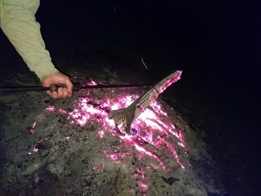 CLINKER GRABBER FIRE TOOL Log Mover Turner Fire Pit Campfire Fireplace Camping