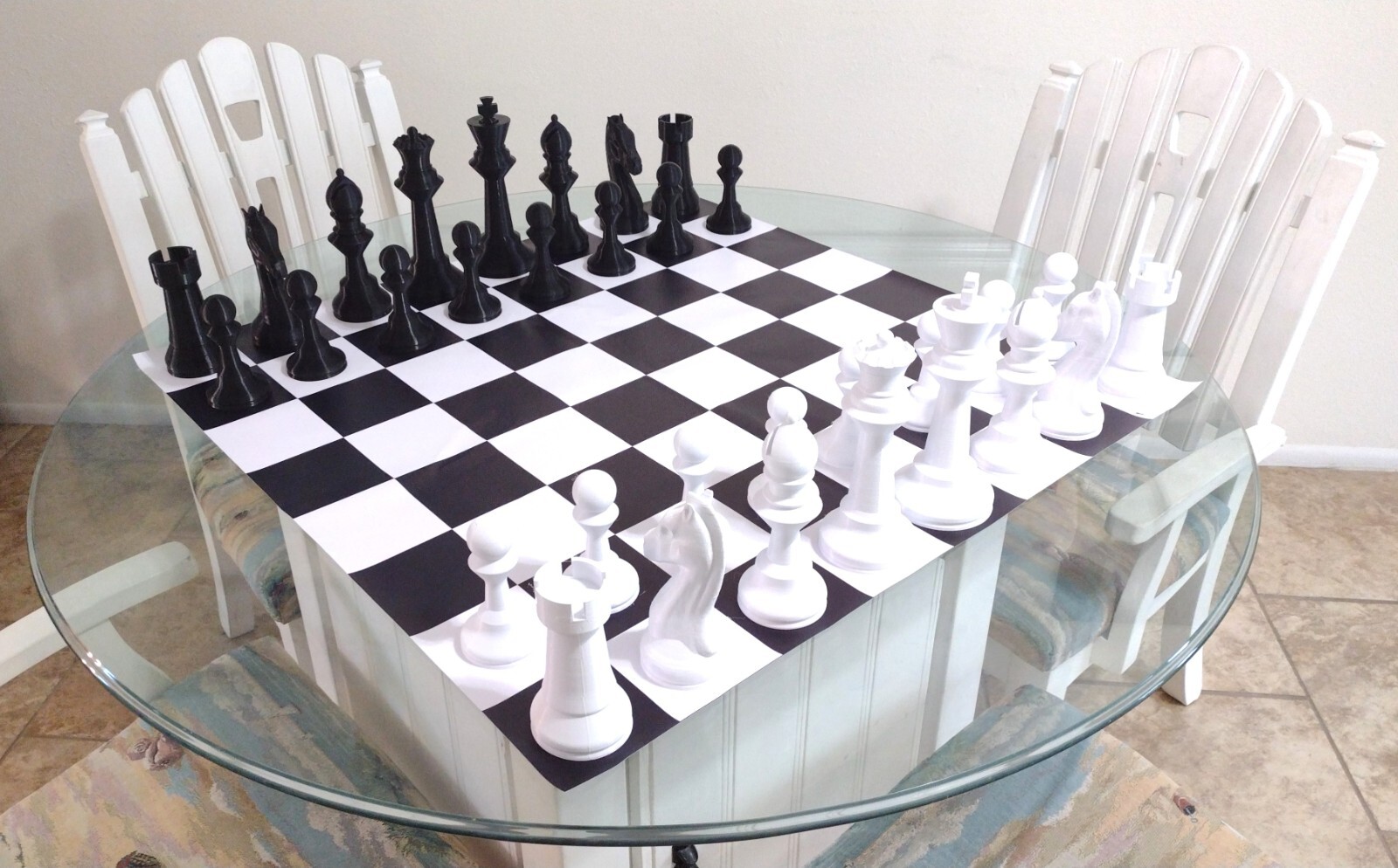 Giant 8 Inch High Chess Set With 8-1/2" High Kings Indoor Outdoor