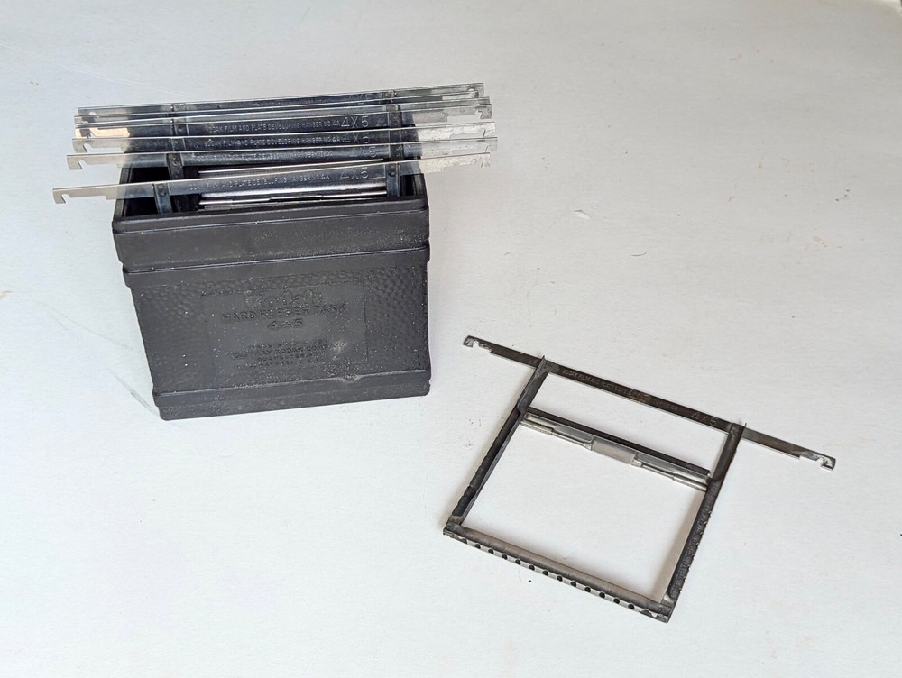Kodak 4x5 Hard Rubber Developing Tank, 8 Sheet Film Hangers
