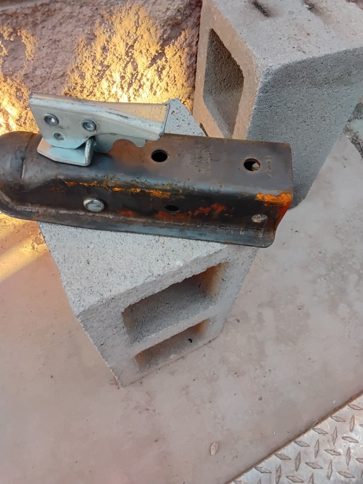 2" Straight Trailer Coupler 3500 Lb Capacity,