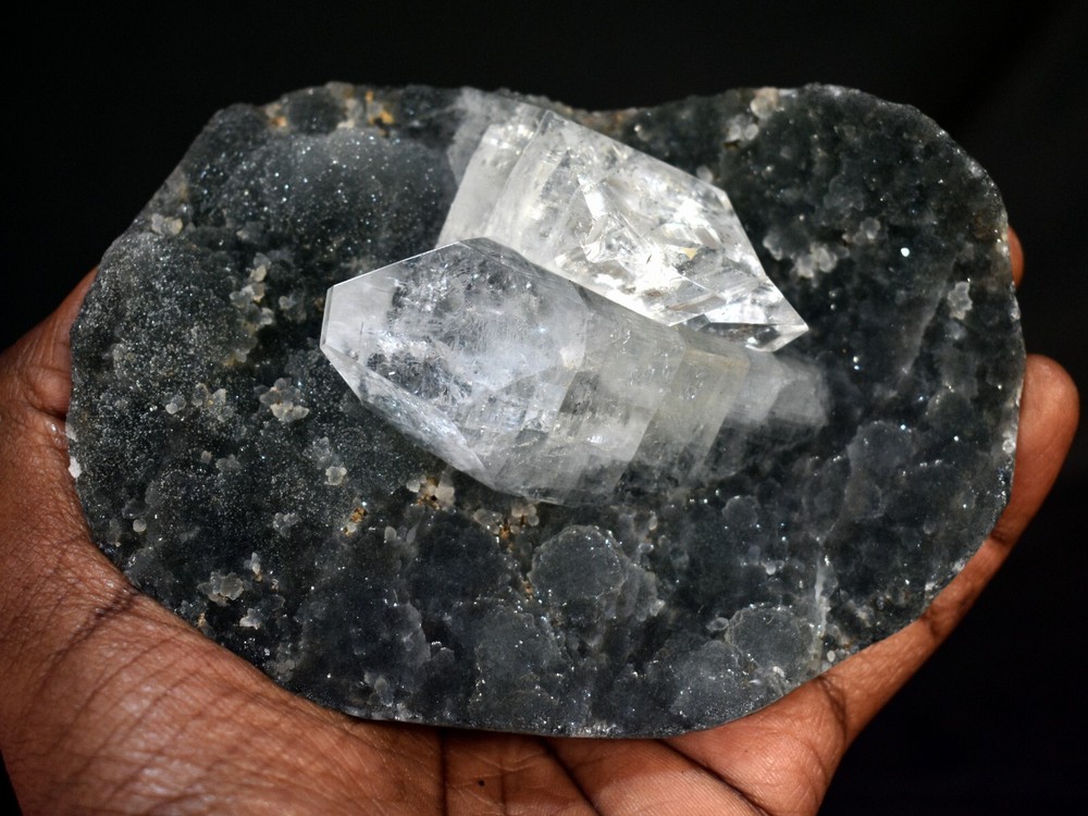 POINTED APOPHYLLITE CRYSTALS WITH BLACK CHALCEDONY CORAL BASE
