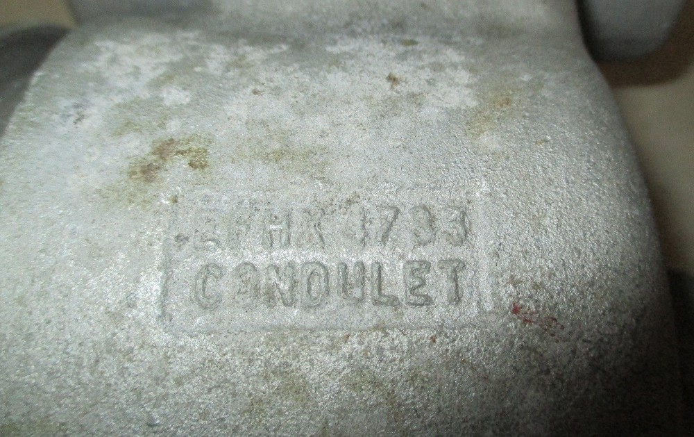 Crouse Hinds Condulet fixture EFHX4733