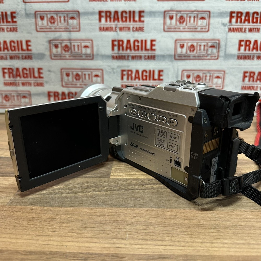 JVC GR-DV2000E Mini DV Digital Camcorder - Silver