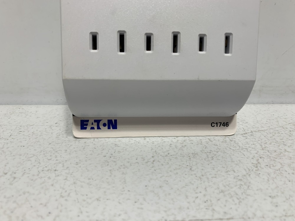 Eaton C1746 6-Outlet Polarized Adapter White