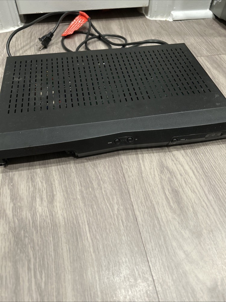 Dish Network DP301 Satellite Receiver powers up  No Smart Card No remote