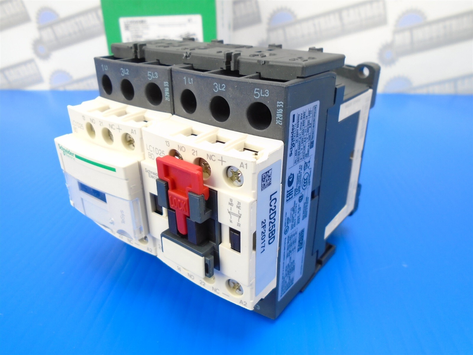 Schneider TeSys - LC2D25BD - 24V REVERSING CONTACTOR - 120-480V - 40A - 2-15 HP