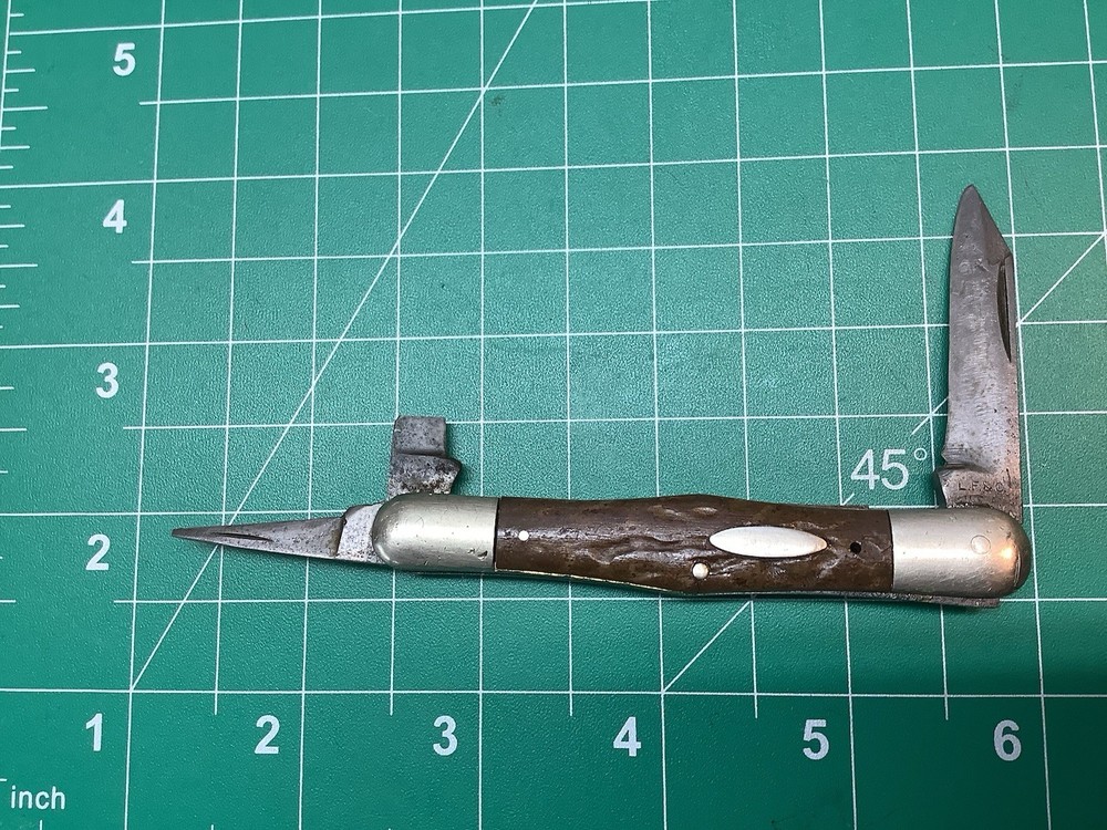 Vintage LF&C # 0385 Knife