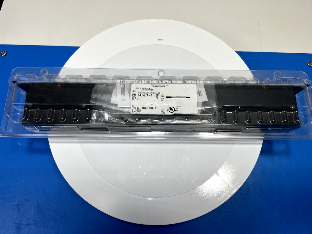 NEW AMP Netconnect 10/100/1000Base-T 1435971-1 Specialty Patch Panel