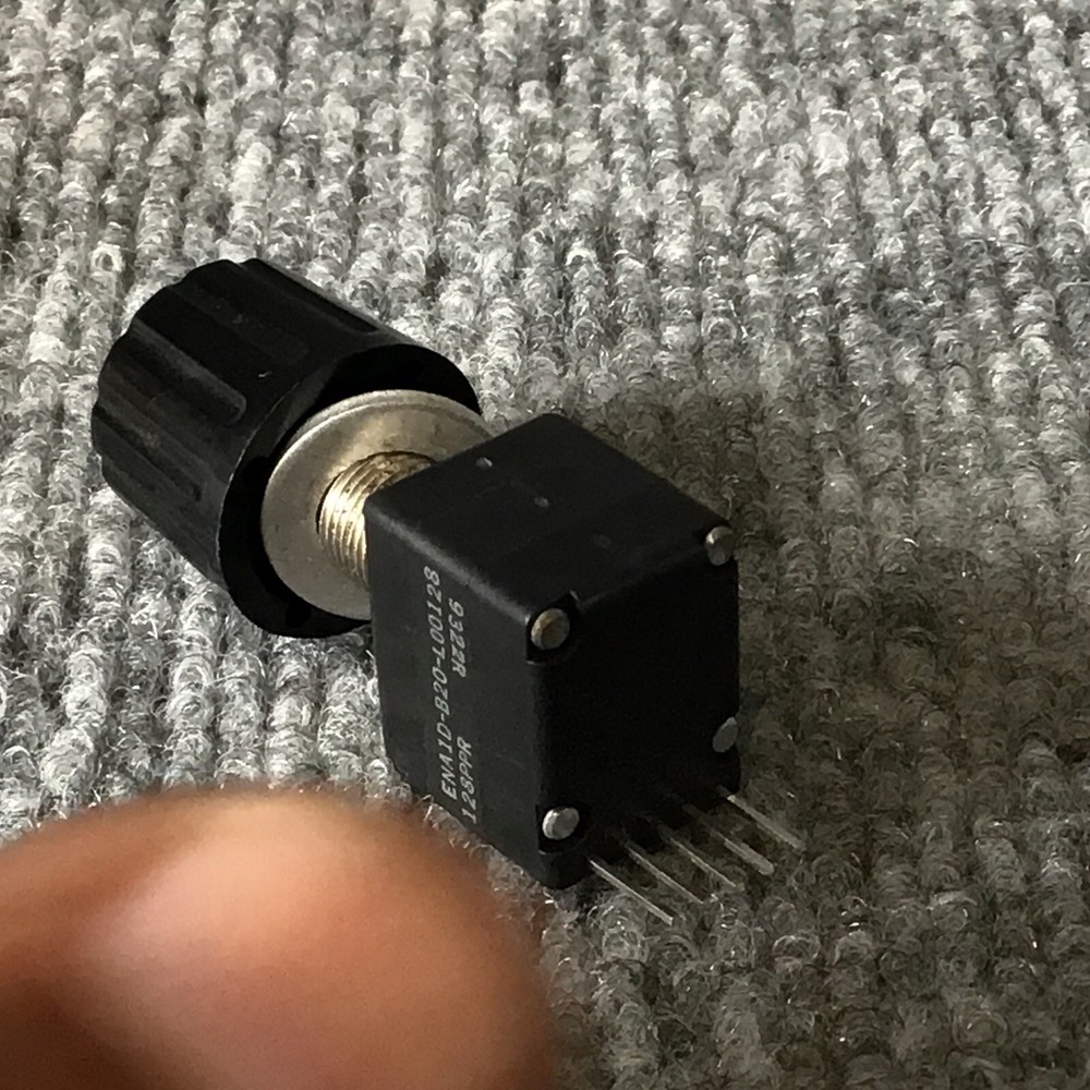 Bourns ENA1D-B20-L00128 Incremental Optical Encoder Used