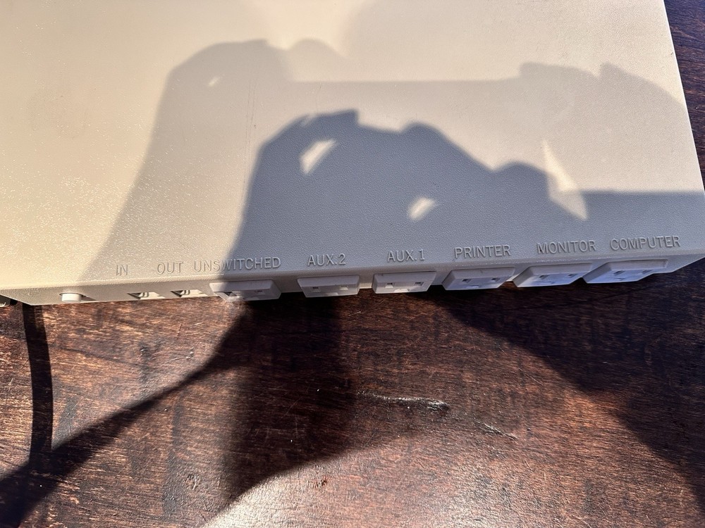 Tripp Lite isobar Touch Master Plus Model TM -6+