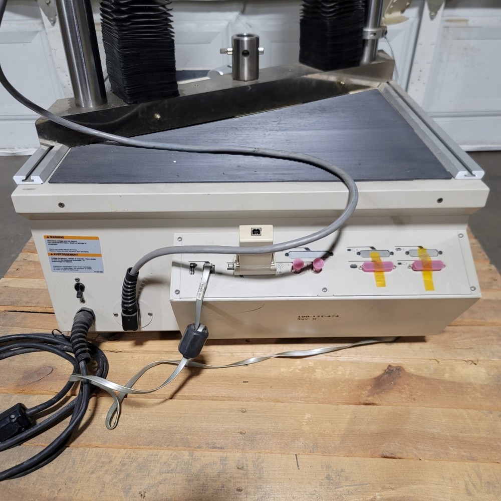 MTS SINTECH 200/S Tension Compression Material Testing Machine System 60ipm, 5kN