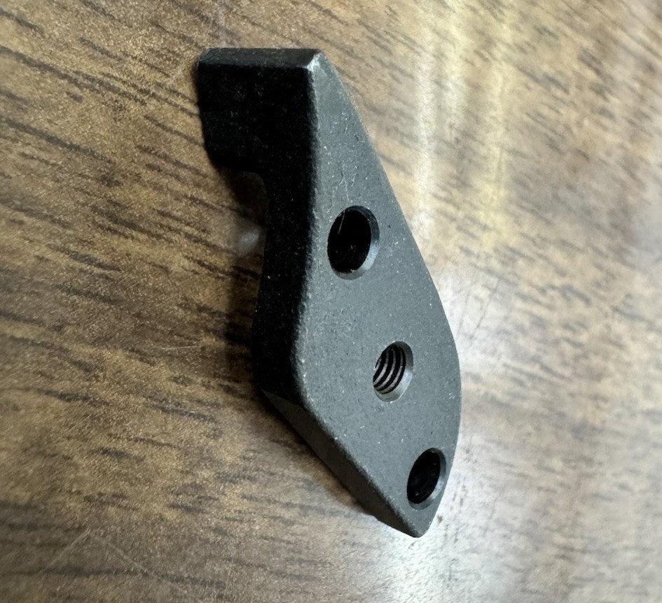 5324002-1 Strap Stop CM2E21