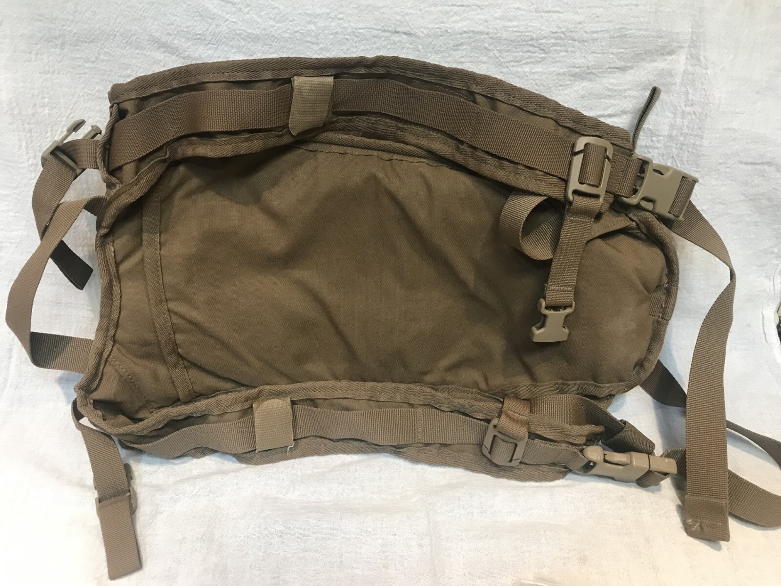 SOURCE HYDRATION SYSTEM W/ BLADDER, NEW HOSE USMC TACTICAL 3L COYOTE BROWN CLEAN