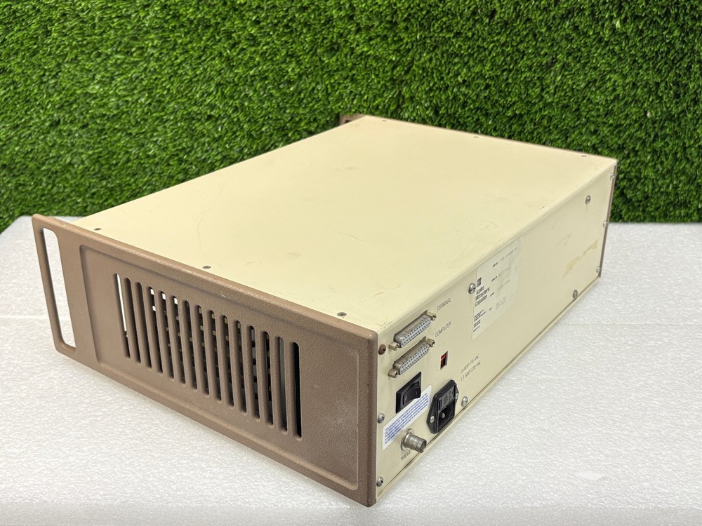 UNTESTED Applied Microsystems 750-10000-01 Chassis Backplane Rackmount Enclosure