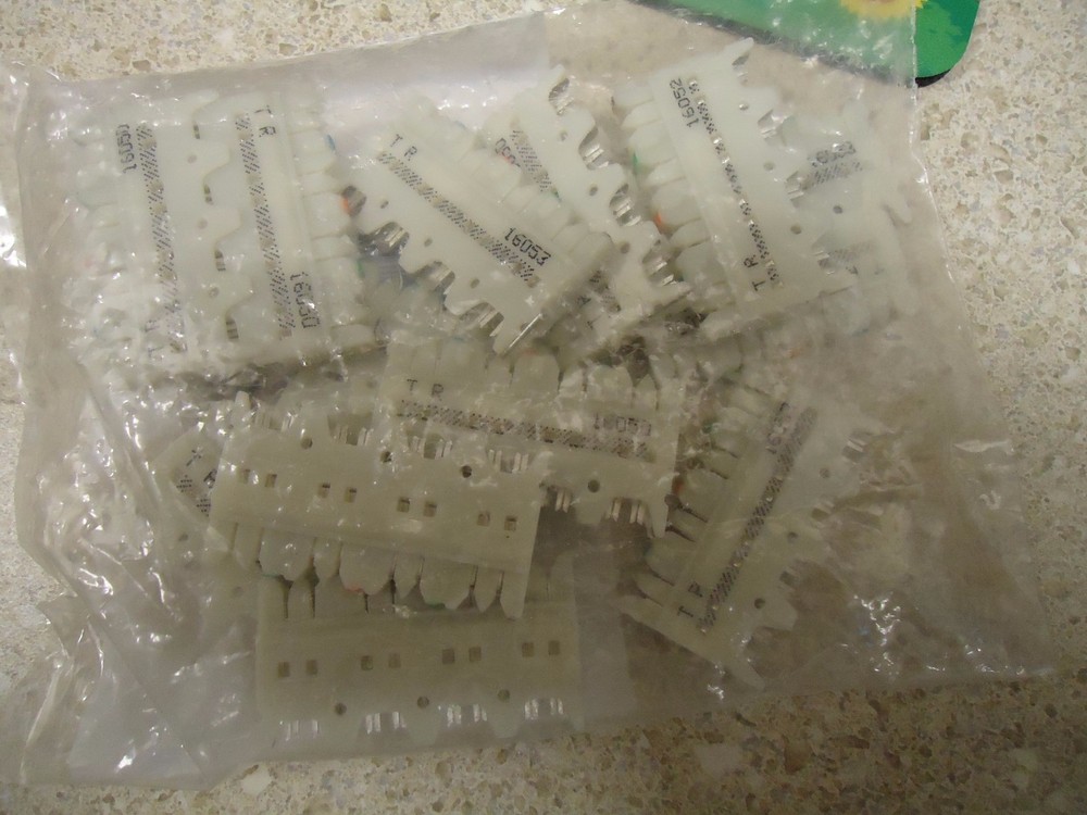 Siemon 100.8095 Connection Block 15PK NIP