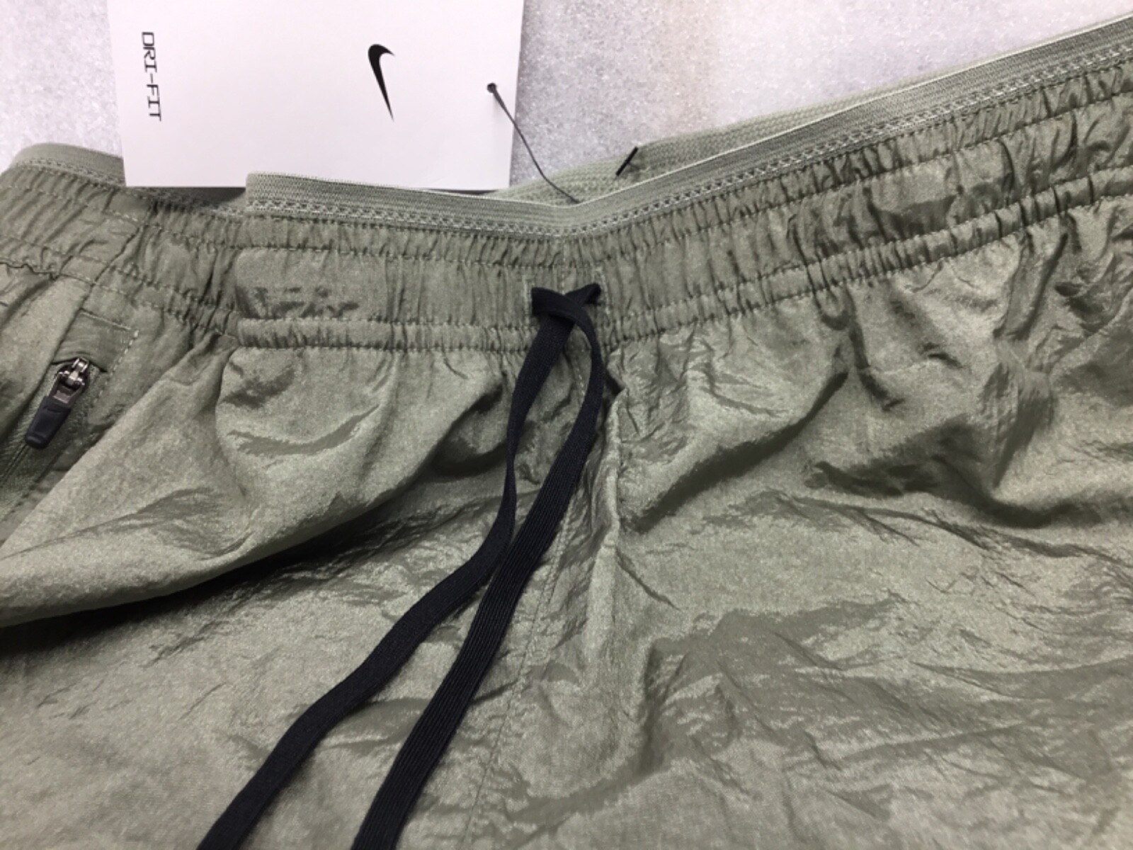 NEW MENS SIZE M NIKE STRIDE RUNNING DIVISION 5" Dri-FIT SHORTS FN3391-053